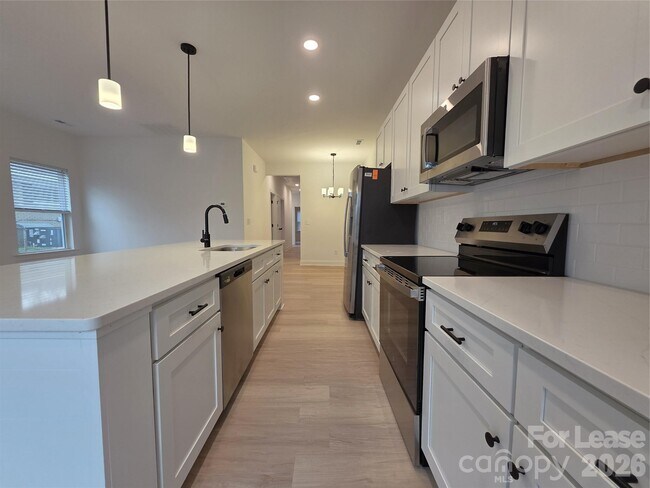 Foto del edificio - 420 S Shaver St