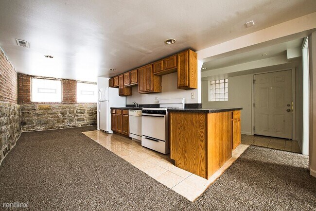 Foto del edificio - 2 br, 1 bath Apartment - 1511 E 73rd St