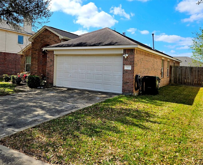 Building Photo - 3418 Dorsey Ln