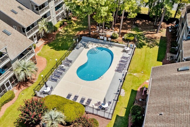 Foto del edificio - 1st Floor Seasonal Rental Available Octobe...