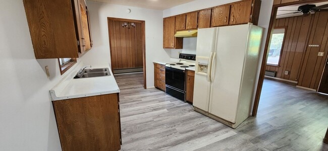 Foto del edificio - Mountain Chalet Home Available Now!