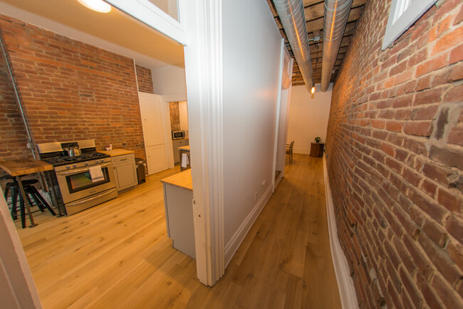 Entryway - 608 East Ohio Street