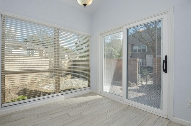 Building Photo - 12625 Memorial Dr