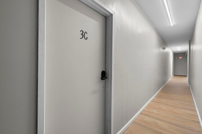 Foto del edificio - 140 Grand St