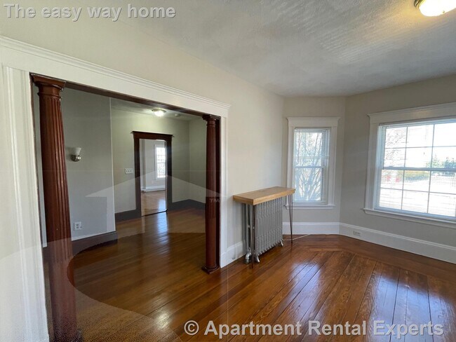 Building Photo - 4 Bedroom for $3800