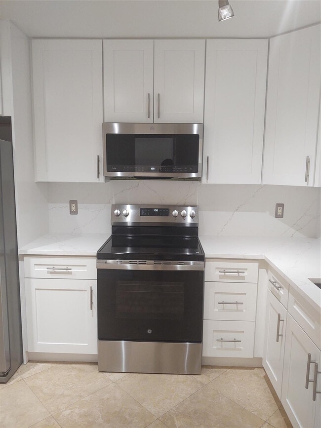 Foto del edificio - 301 Club Cir