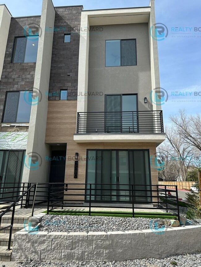 Building Photo - 2580 Clear River Ct