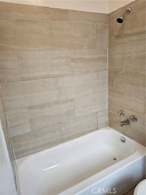 Foto del edificio - 2268 Genevieve St N