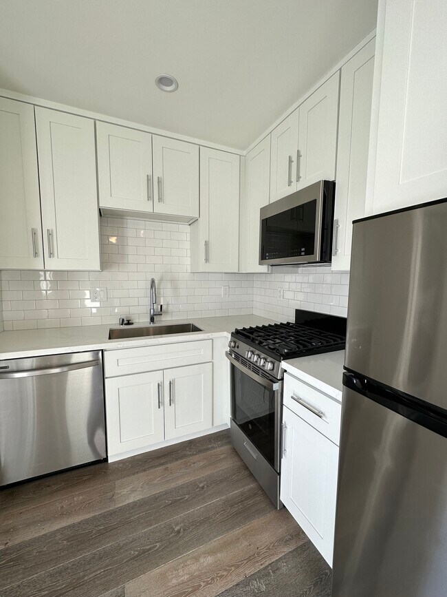 Unit C - Pacific Apartment Homes at Ermanita