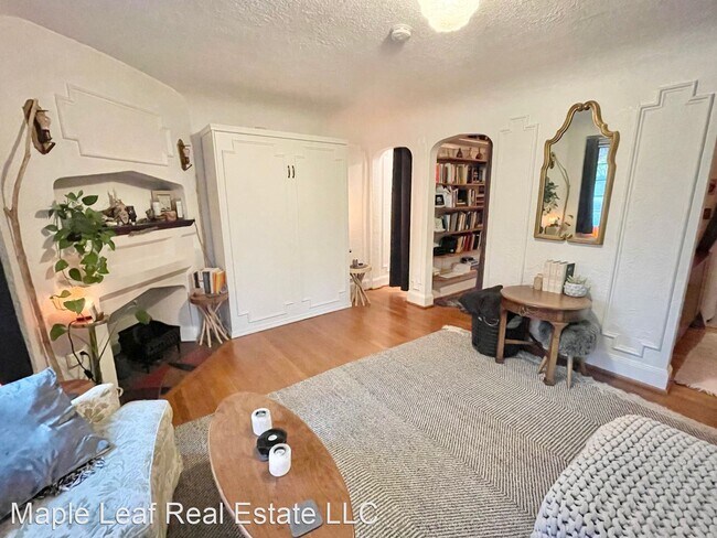 Building Photo - Studio, 1 bath House - 1101 17th Ave, Unit...