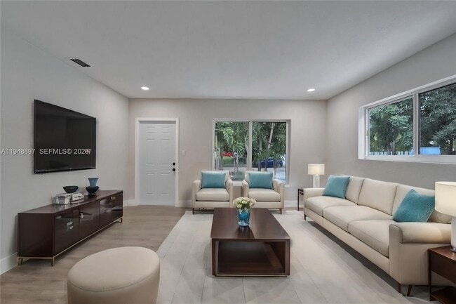 Foto del edificio - 21021 NE 13th Pl