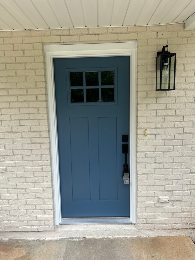 Front Door - 5425 Jacksboro Pike