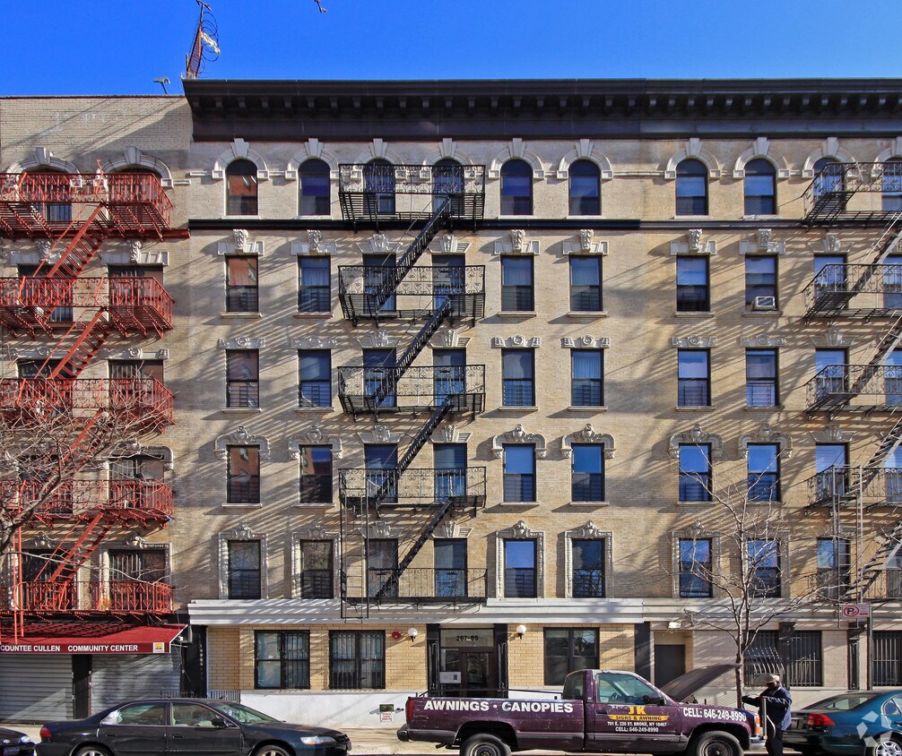Primary Photo - West 146Th Street Cluster