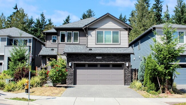 Building Photo - 3525 200th Pl SE