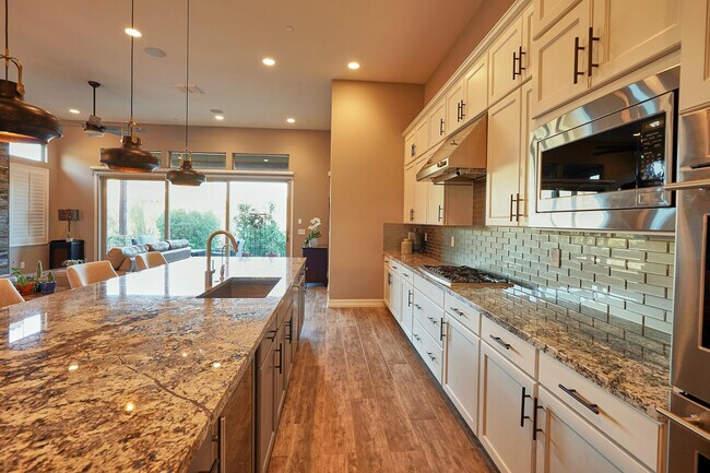 Foto del edificio - 26627 N 104th Way