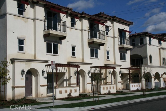 Primary Photo - 201 N Azusa Ave