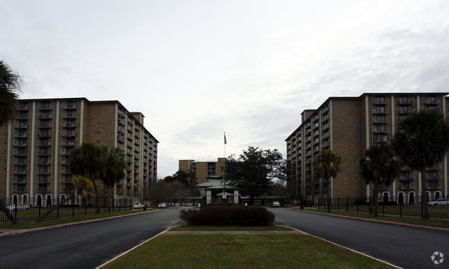 Foto del edificio - Central Plaza Towers