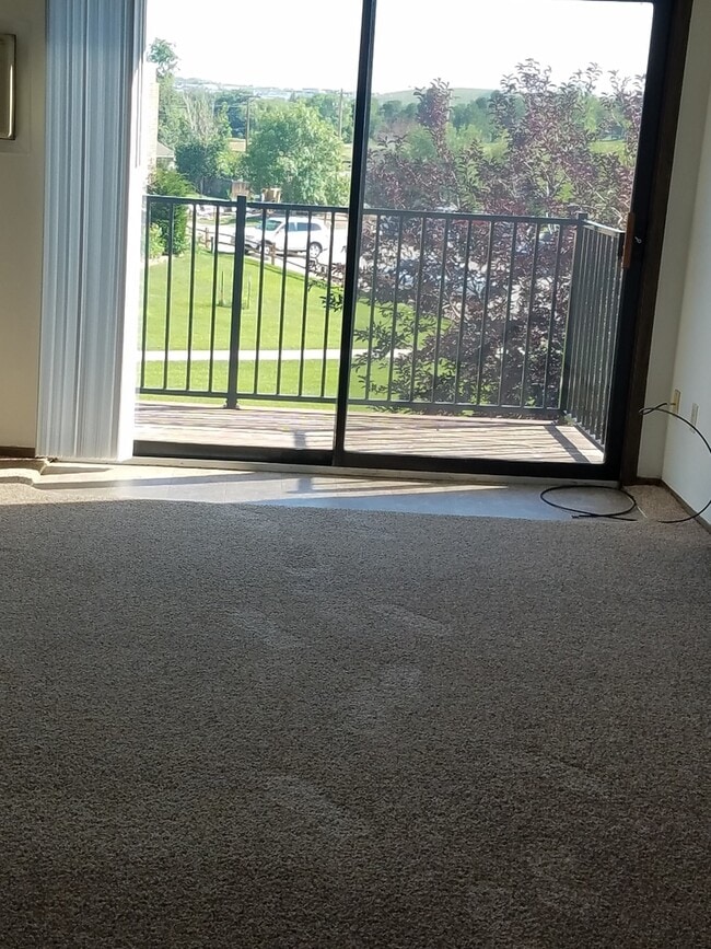 Interior Photo - Robbinsdale Heights