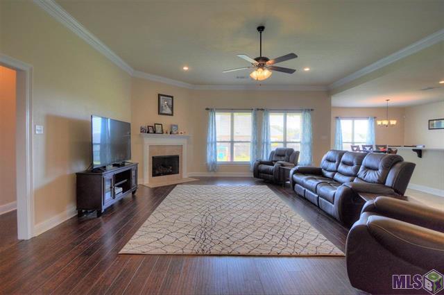 Building Photo - 4 Bedroom House Located in Prairieville. M...