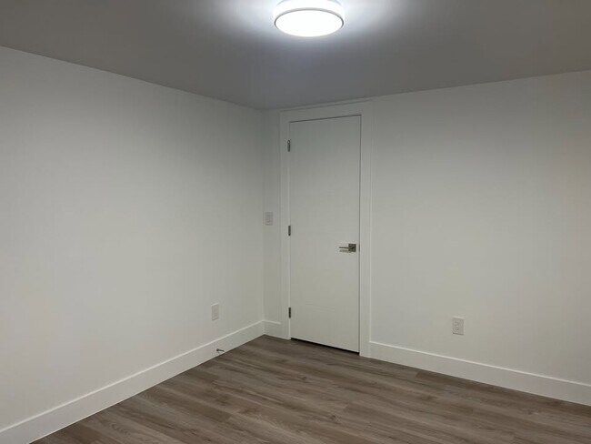 Photo du bâtiment - 6301-150A 150a St