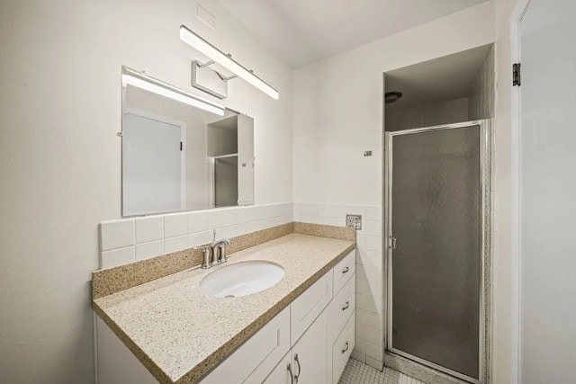 Building Photo - 5975 N Odell Ave