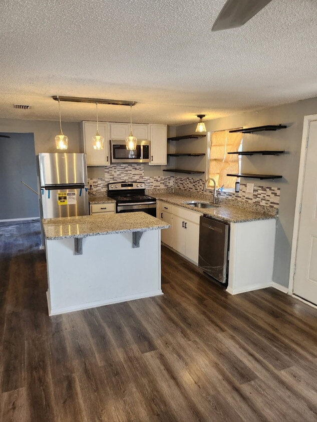 Foto principal - 2863 Kiowa Ave