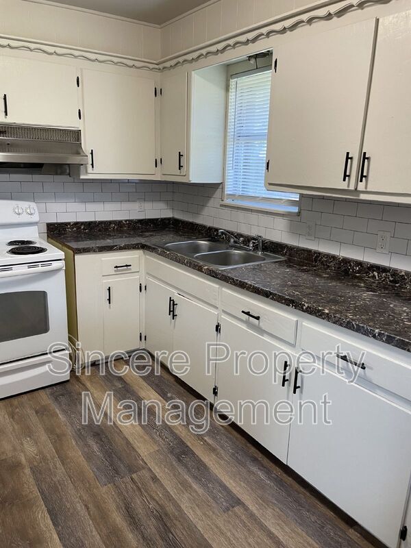 Photo - 2013 N College Ave House