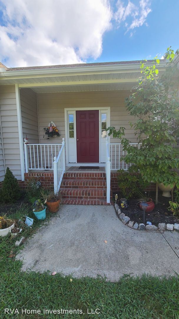 Building Photo - 3 br, 2 bath House - 6112 Caroline Vines C...