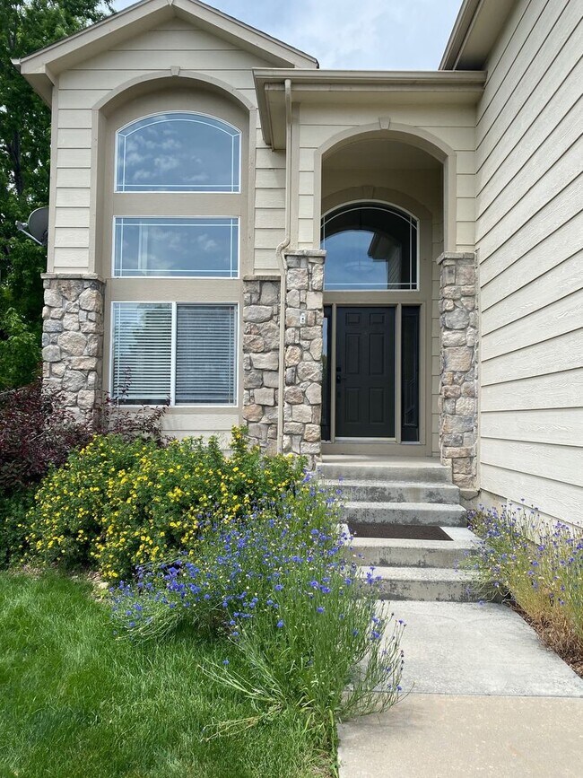 Building Photo - Wonderful Home in Parker