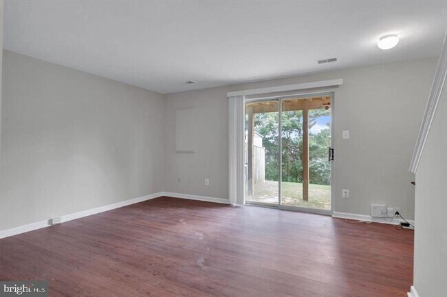 Foto del edificio - 1947 Winslow Ct