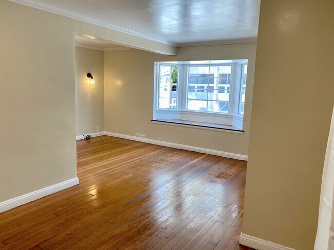 Building Photo - 108 Witmer St