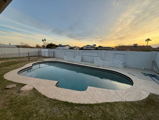 Foto del edificio - N 58th Dr