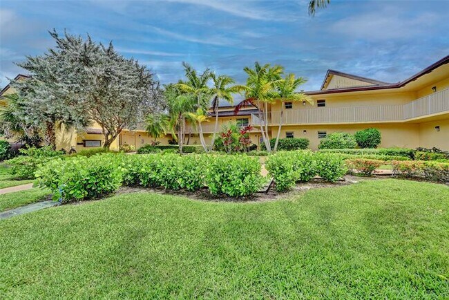 Foto del edificio - 8760 Azalea Ct
