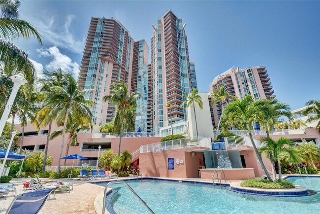 Foto del edificio - 3370 Hidden Bay Dr