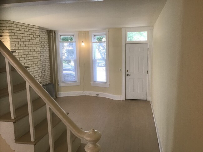 Sala de estar - 253 W 31st St