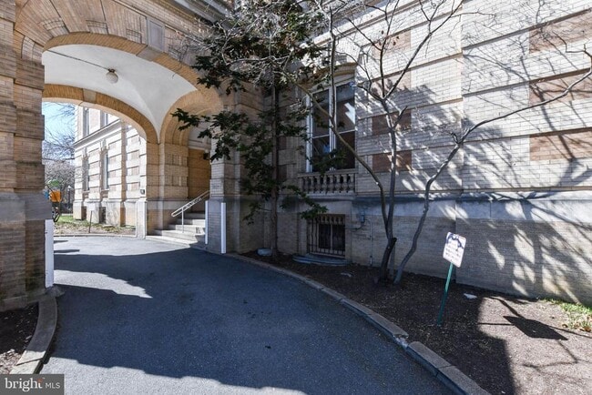 Foto del edificio - 1851 Columbia Rd NW