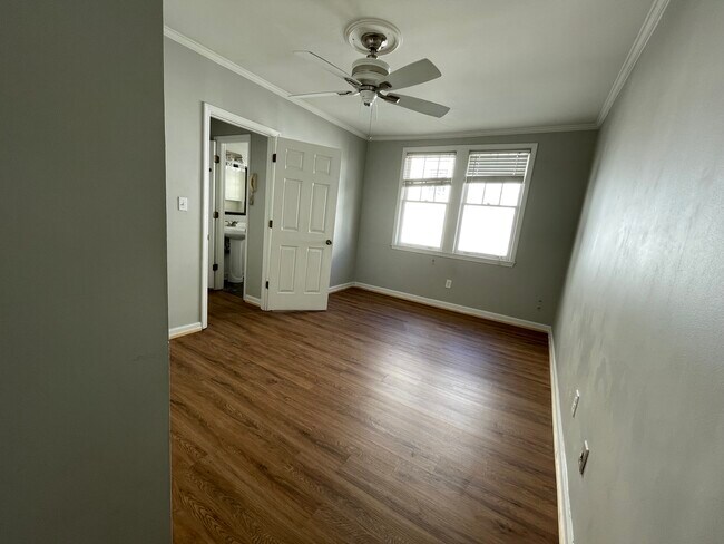 Dormitorio de la planta baja - 1072 Piedmont Ave NE