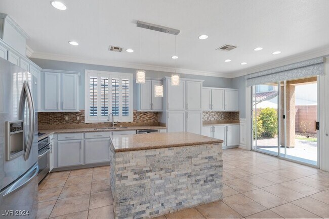 Foto del edificio - 8715 Moreno Mountain Ave