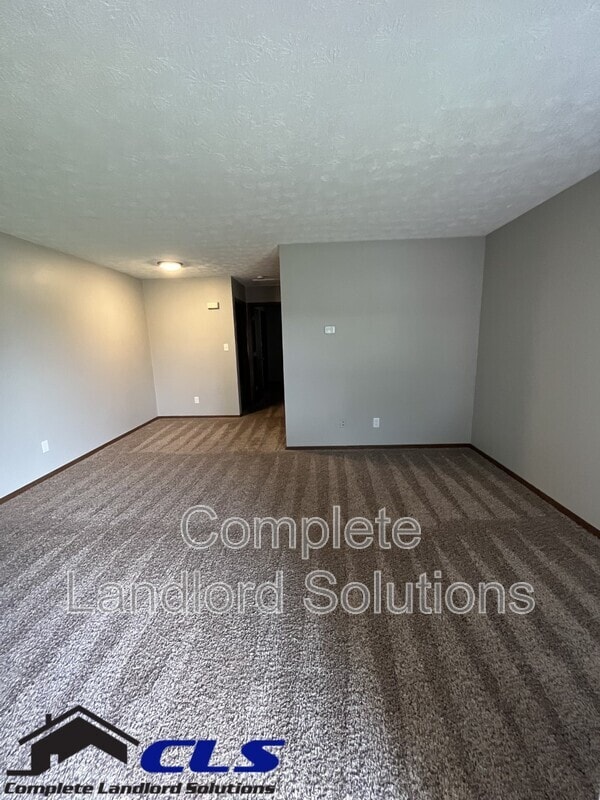 Building Photo - 4275 S Kian St