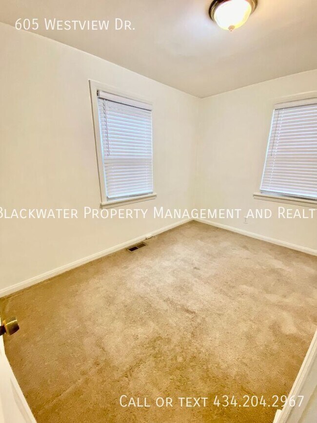 Building Photo - 3 Bedroom Home in Fort Hill