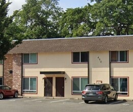 Building Photo - 490 Edgewood Dr