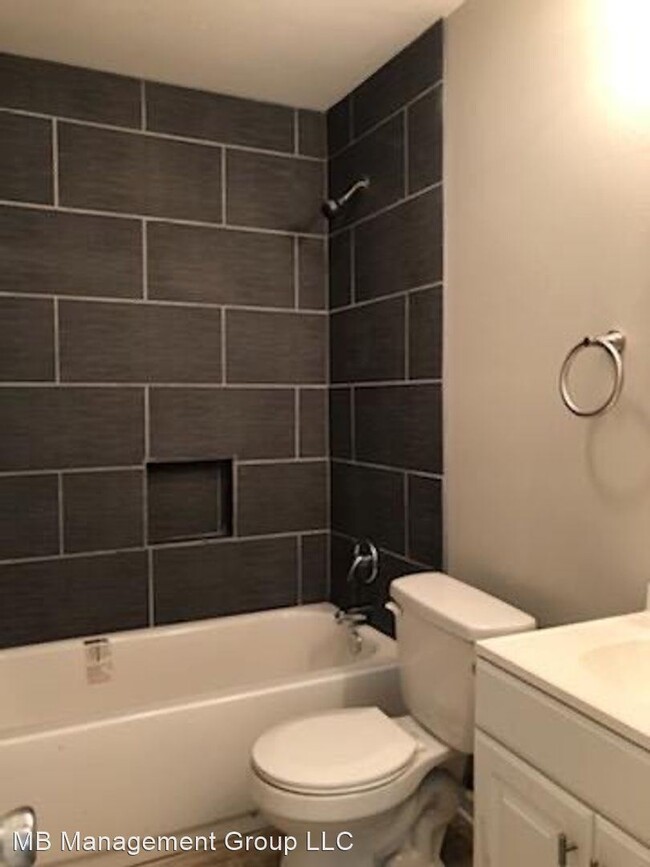 Foto del edificio - 4 br, 1.5 bath House - 12832 Canterbury Drive