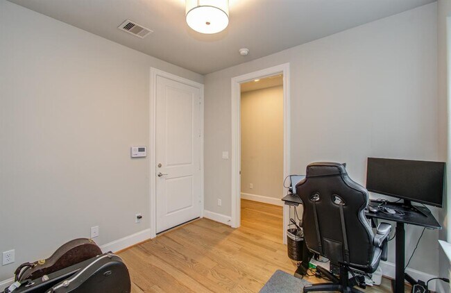 Foto del edificio - 4047 Leeland St