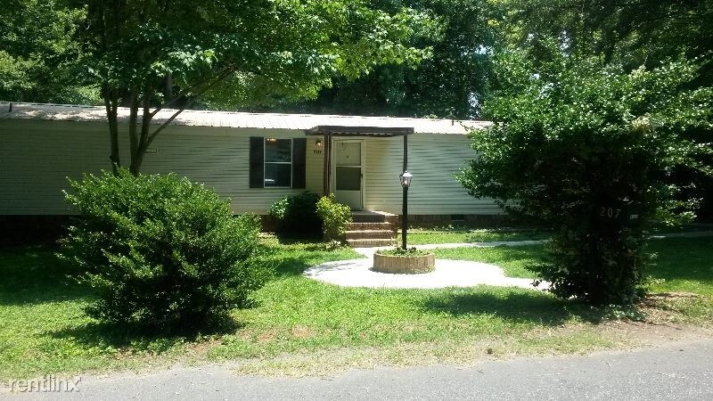 Primary Photo - 207 Swearing Creek Rd
