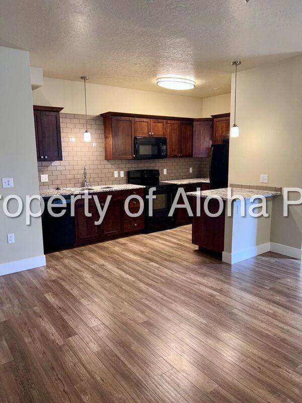 Foto del edificio - 3582 E Grand Forest Dr