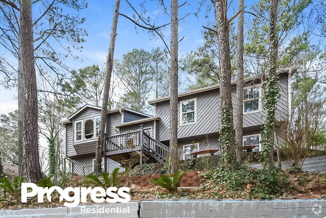 Building Photo - 249 Castleair Dr NE