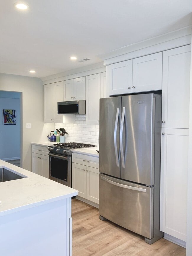 Building Photo - Ocean Lakes