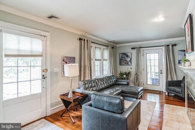 Building Photo - 1116 Wooded Way Dr