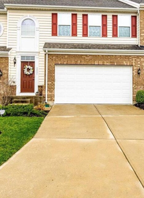 Primary Photo - 3341 Crescent Falls Way