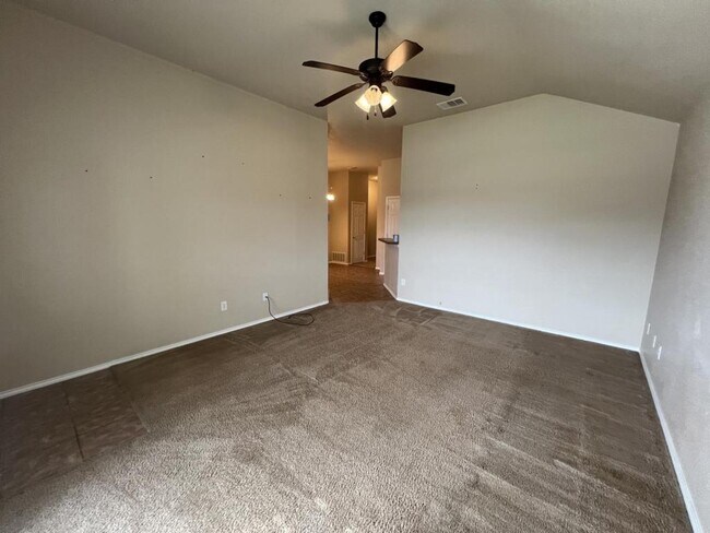 Building Photo - 4205 Cambridge Dr